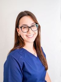 Porträt von Seray Cinar, Leitung MPA in der Praxisgemeinschaft Mühlematt