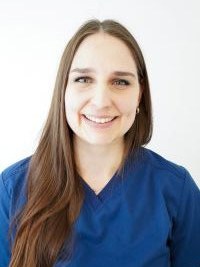 Porträt von Laila Rechsteiner, Medizinische Praxisassistentin in der Praxisgemeinschaft Mühlematt